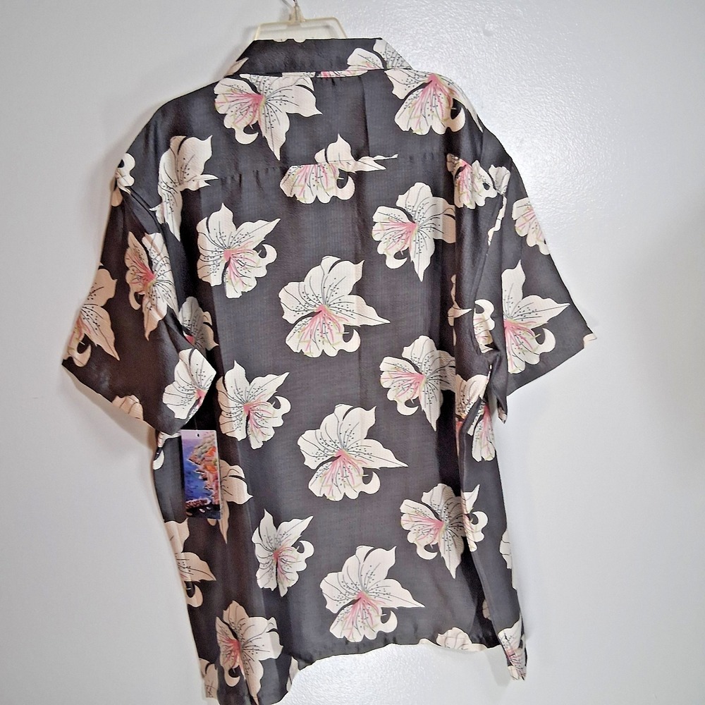 Massive Luxury Men L Button Down Casual Floral Hawiian Style Short Sleeve NWT - Picture 3 of 10